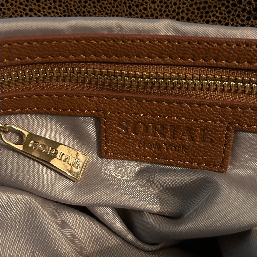 Sorial Textured Leather Handbag w Double Chainlink & Leather Handles & - Picture 9 of 11